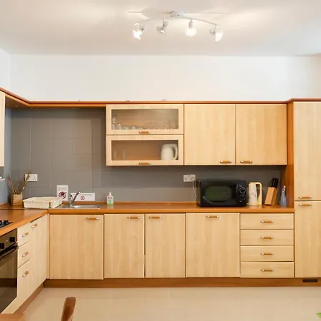 Bv1 - Spacious&bright - Prime Location * San Julián