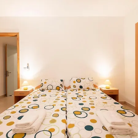 Bv1 - Spacious&bright - Prime Location